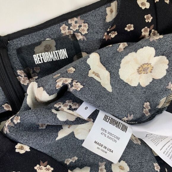 Reformation Lucinda Floral Mini Dress 0 XXS Black SS V Neck Whimsygoth 90s - Picture 8 of 10